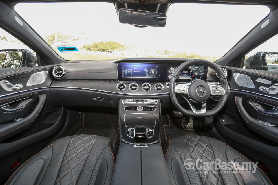Mercedes-Benz CLS C257 (2018) Interior
