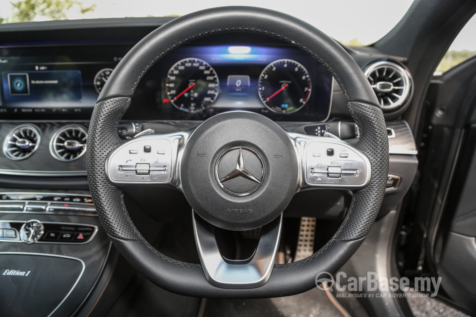 Mercedes-Benz CLS C257 (2018) Interior