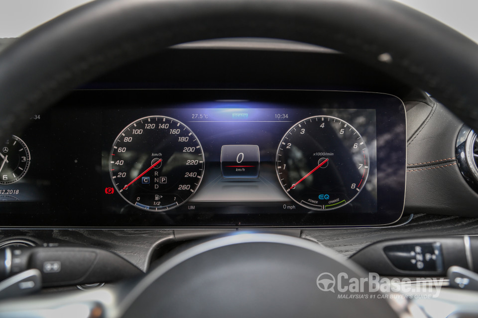 Mercedes-Benz CLS C257 (2018) Interior