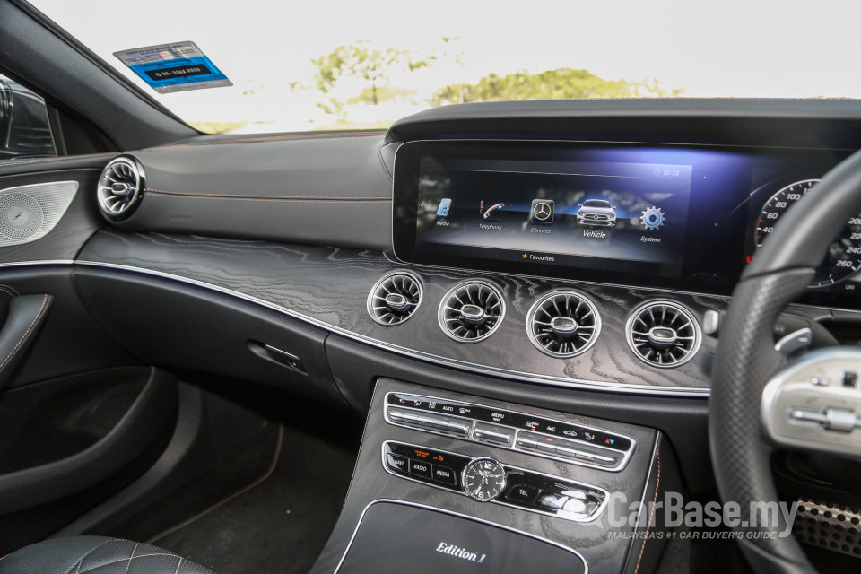 Mercedes-Benz CLS C257 (2018) Interior