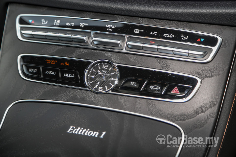 Mercedes-Benz CLS C257 (2018) Interior