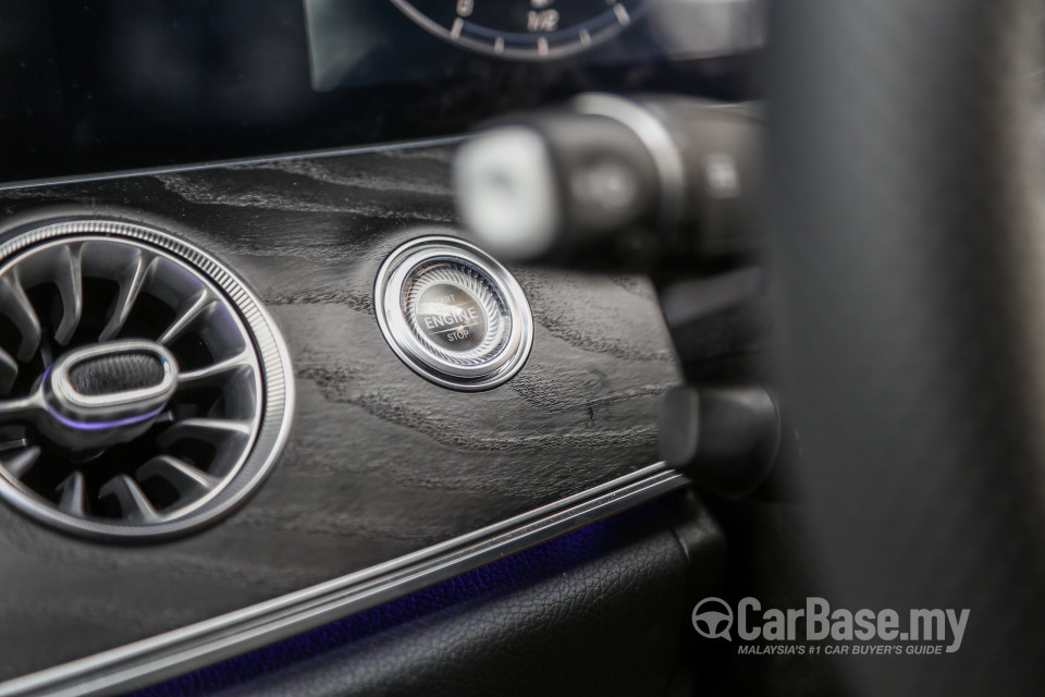 Mercedes-Benz CLS C257 (2018) Interior