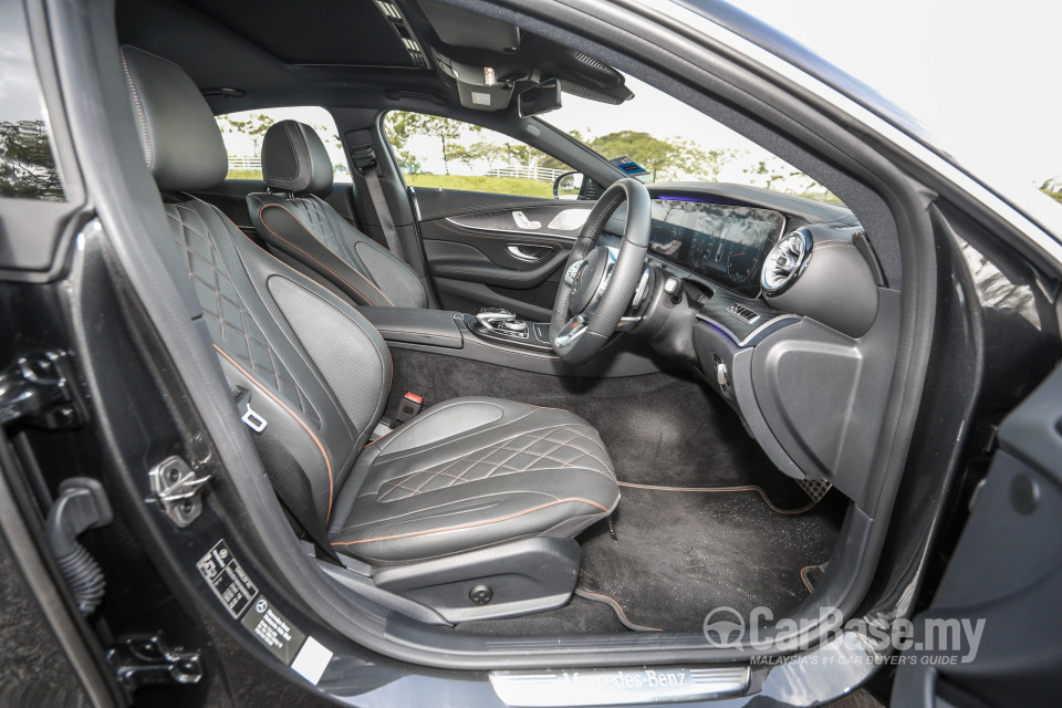 Mercedes-Benz CLS C257 (2018) Interior