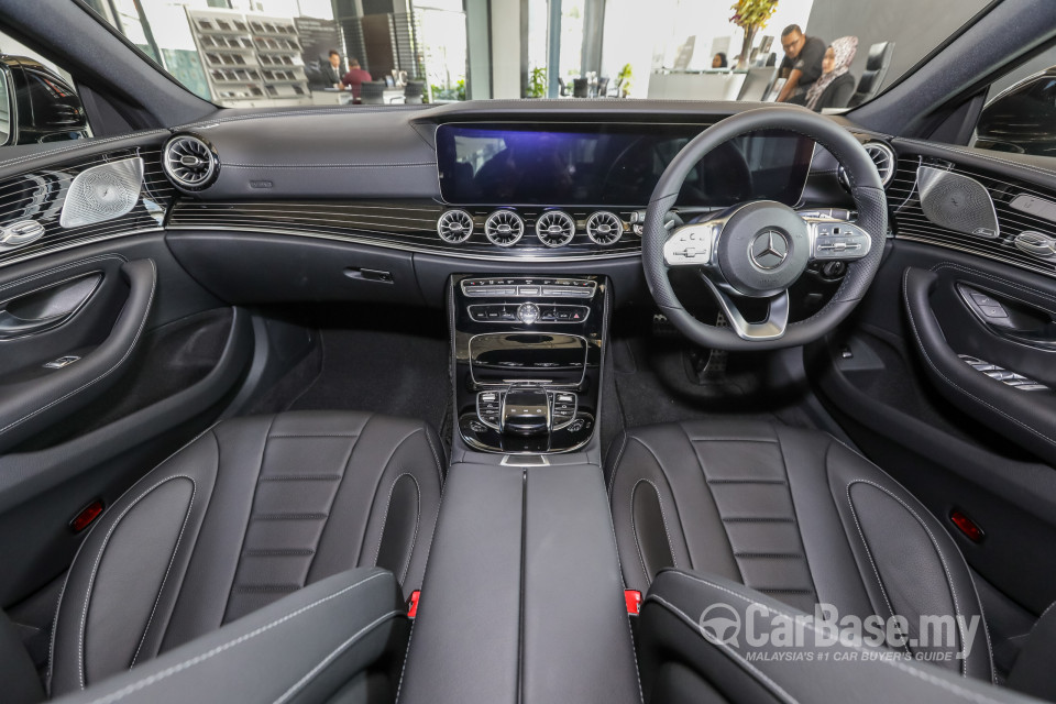 Mercedes-Benz CLS C257 (2018) Interior