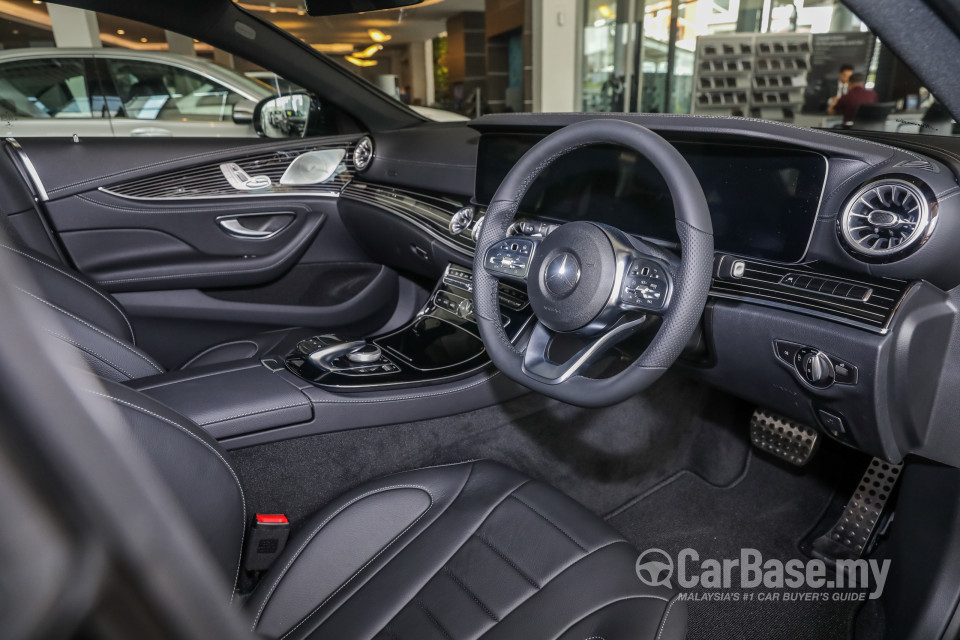Mercedes-Benz CLS C257 (2018) Interior