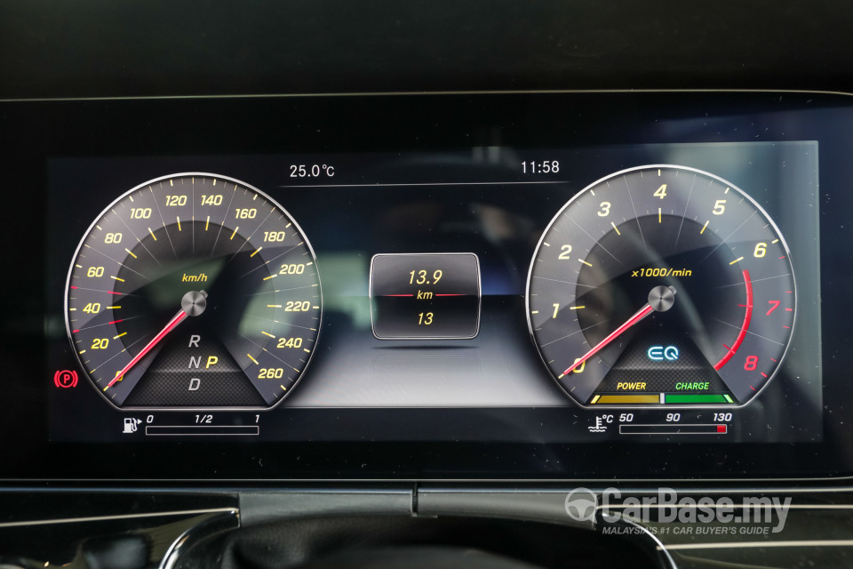 Mercedes-Benz CLS C257 (2018) Interior