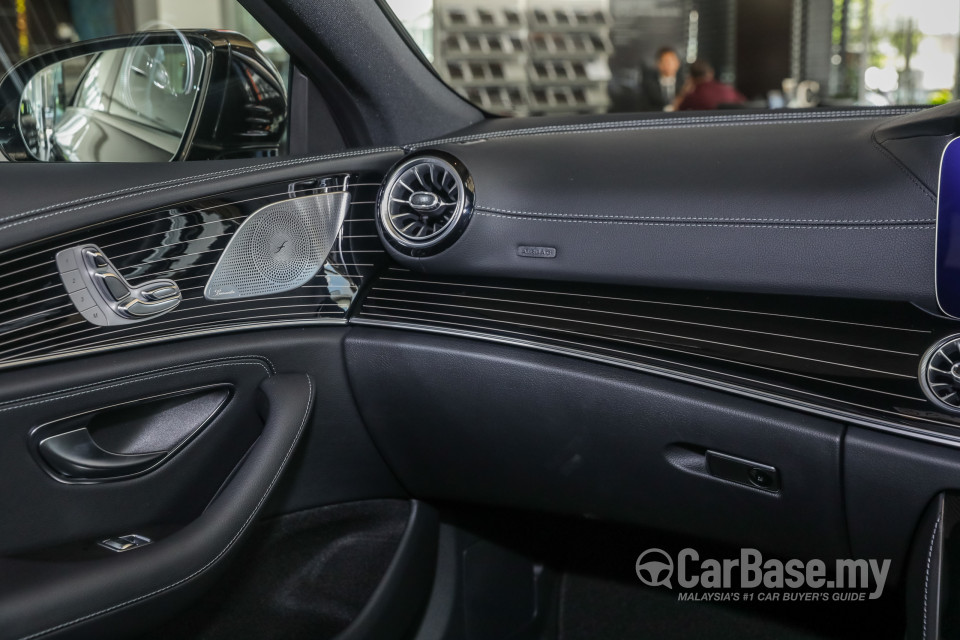 Mercedes-Benz CLS C257 (2018) Interior
