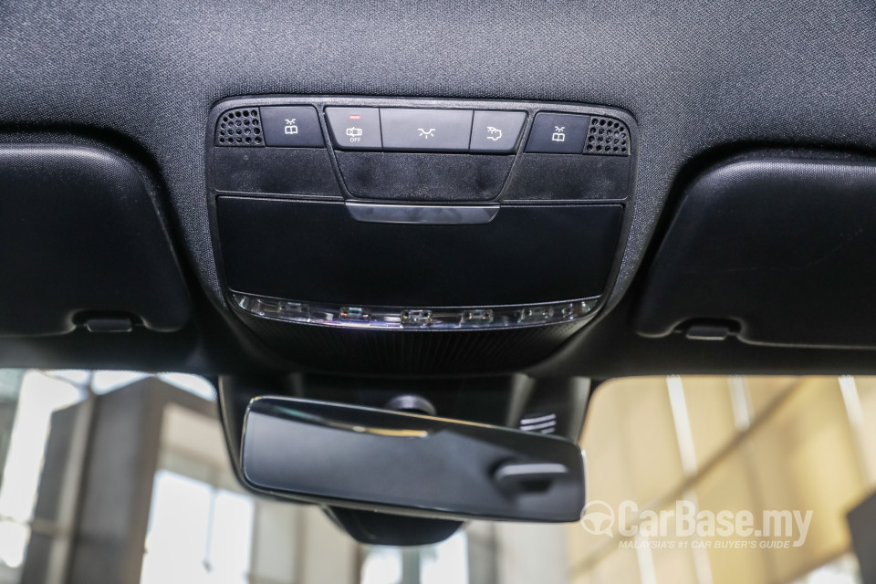 Mercedes-Benz CLS C257 (2018) Interior