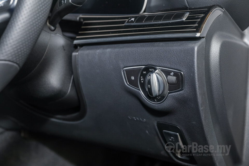 Mercedes-Benz SLC R172 Facelift (2016) Interior