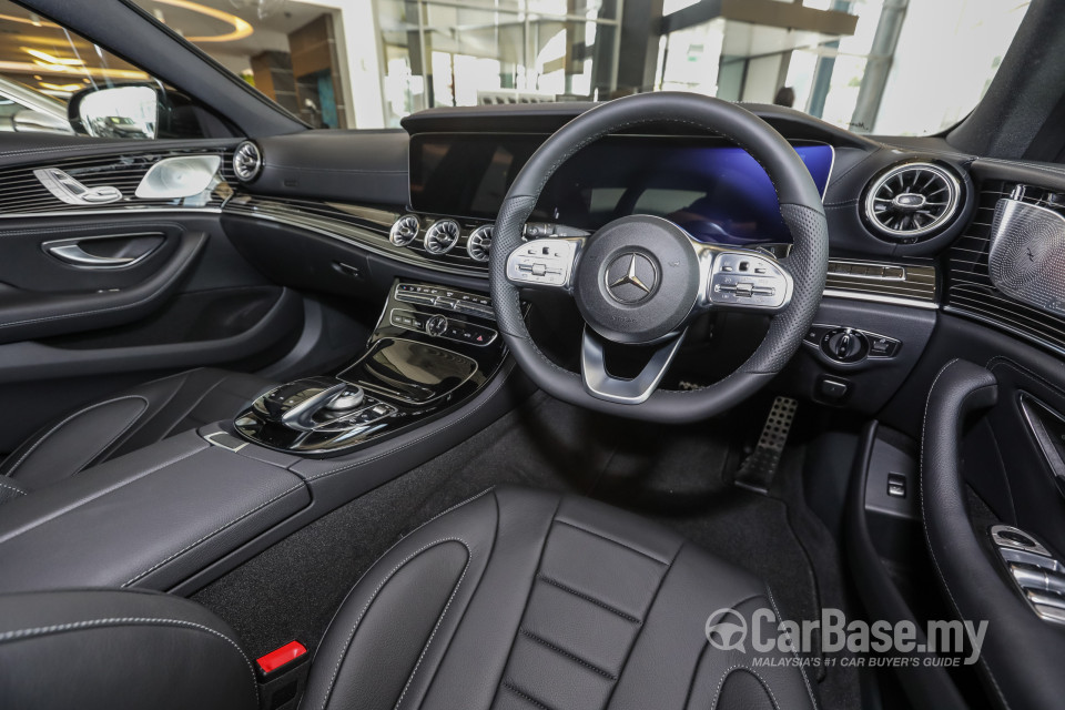 Mercedes-Benz CLS C257 (2018) Interior