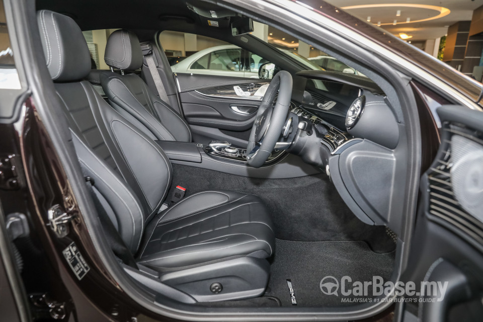 Mercedes-Benz CLS C257 (2018) Interior