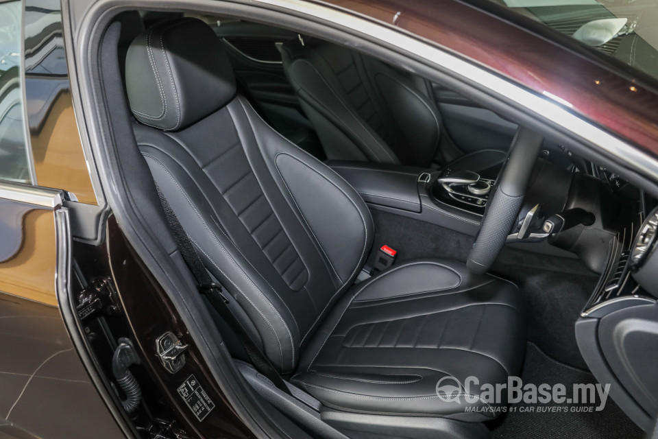 Mercedes-Benz CLS C257 (2018) Interior