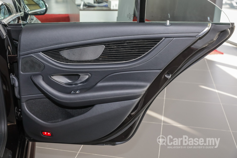 Mercedes-Benz CLS C257 (2018) Interior