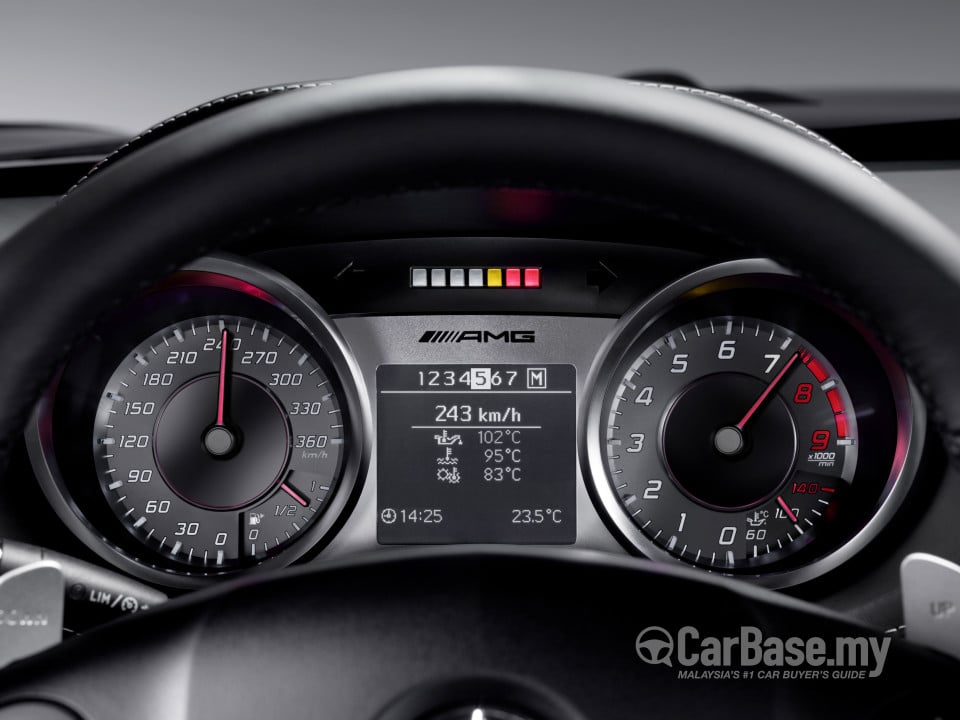 Mercedes-Benz SLS AMG C197 (2010) Interior