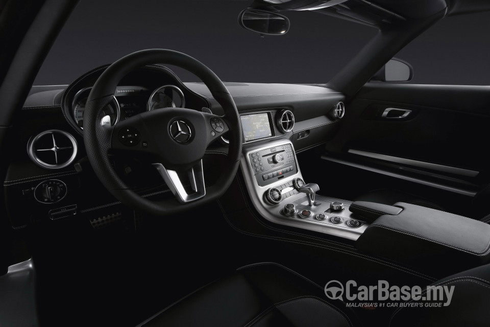 Mercedes-Benz SLS AMG C197 (2010) Interior