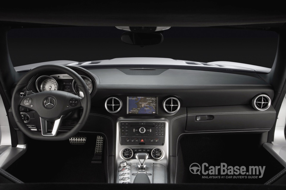 Mercedes-Benz SLS AMG C197 (2010) Interior