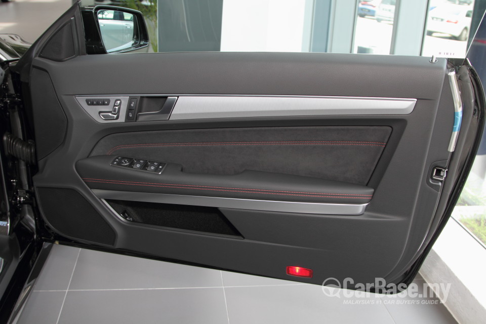 Mercedes-Benz E-Class Coupe C207 Facelift (2014) Interior