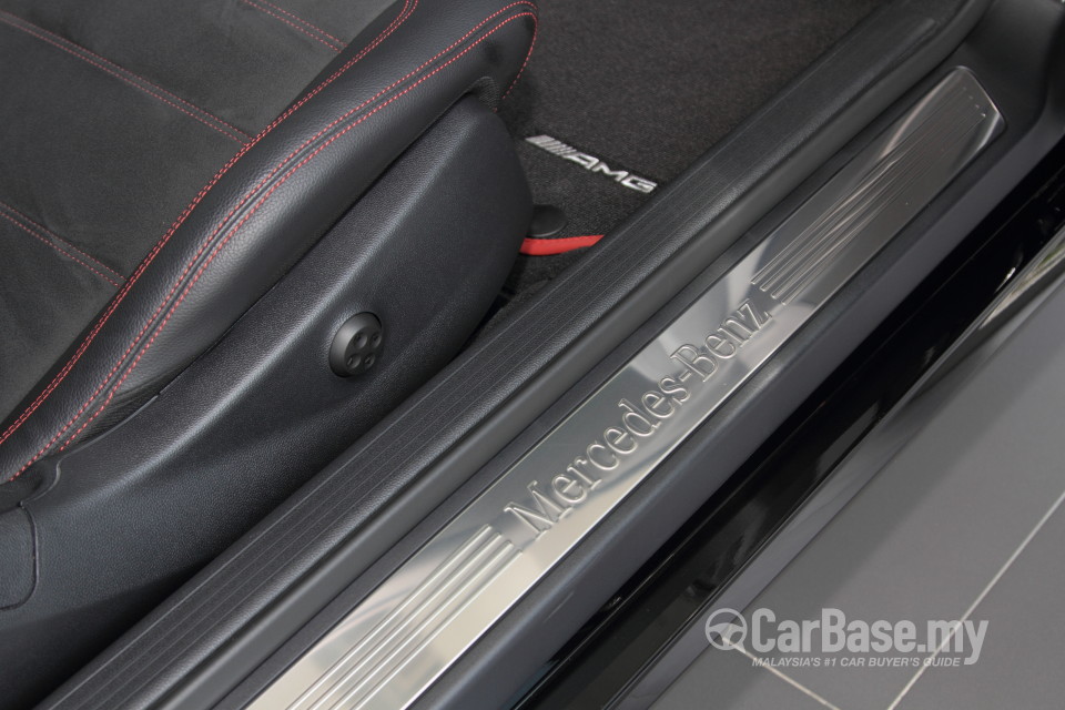 Mercedes-Benz E-Class Coupe C207 Facelift (2014) Interior