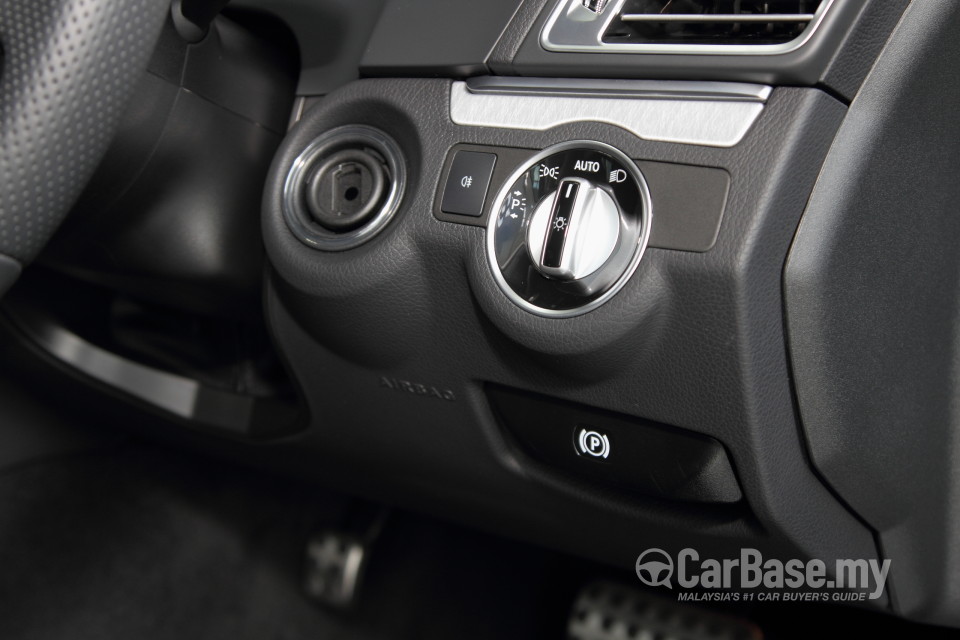 Mercedes-Benz E-Class Coupe C207 Facelift (2014) Interior