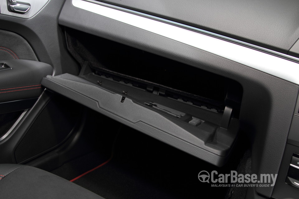Mercedes-Benz E-Class Coupe C207 Facelift (2014) Interior