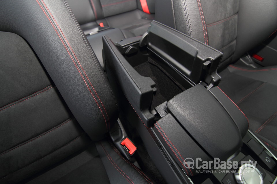 Mercedes-Benz E-Class Coupe C207 Facelift (2014) Interior