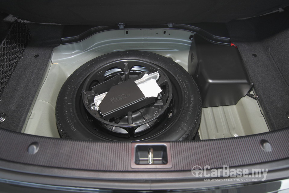 Mercedes-Benz E-Class Coupe C207 Facelift (2014) Interior