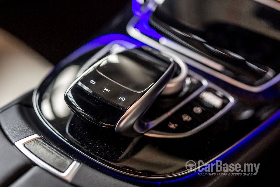 Mercedes-Benz E-Class Coupe C238 (2017) Interior