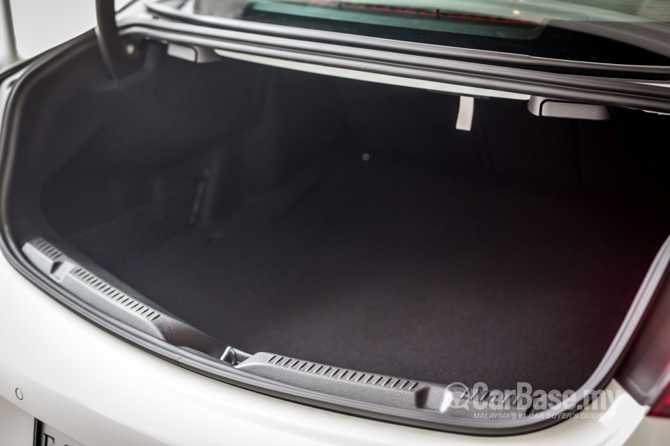 Mercedes-Benz E-Class Coupe C238 (2017) Interior