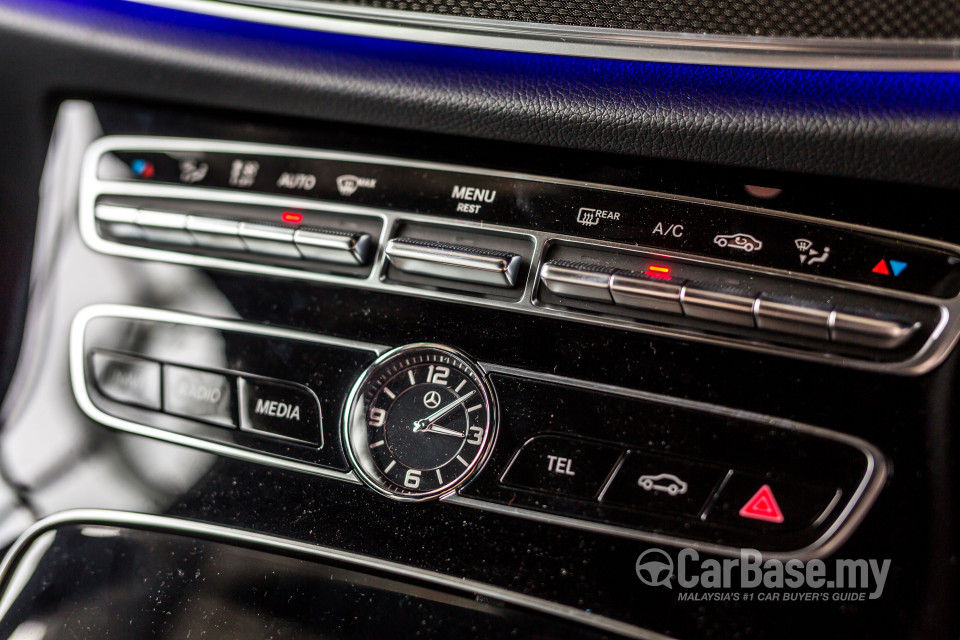 Mercedes-Benz E-Class Coupe C238 (2017) Interior