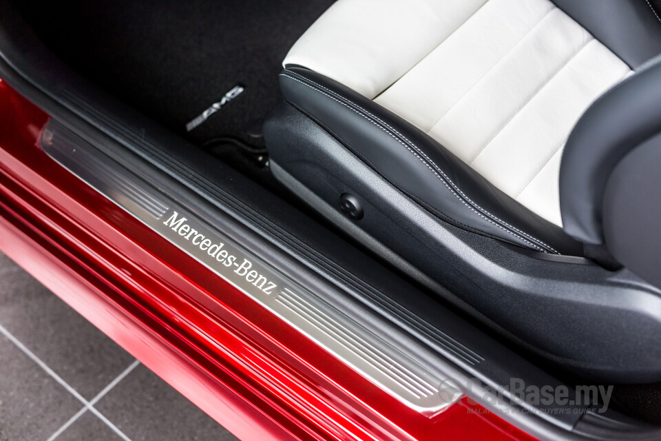 Mercedes-Benz SLC R172 Facelift (2016) Interior