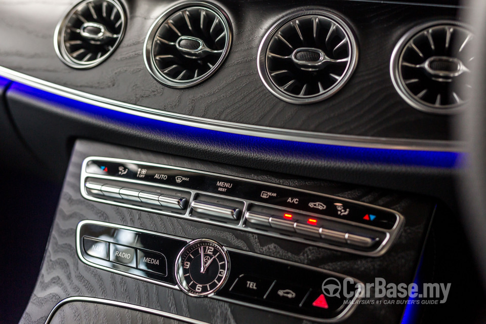Mercedes-Benz E-Class Coupe C238 (2017) Interior