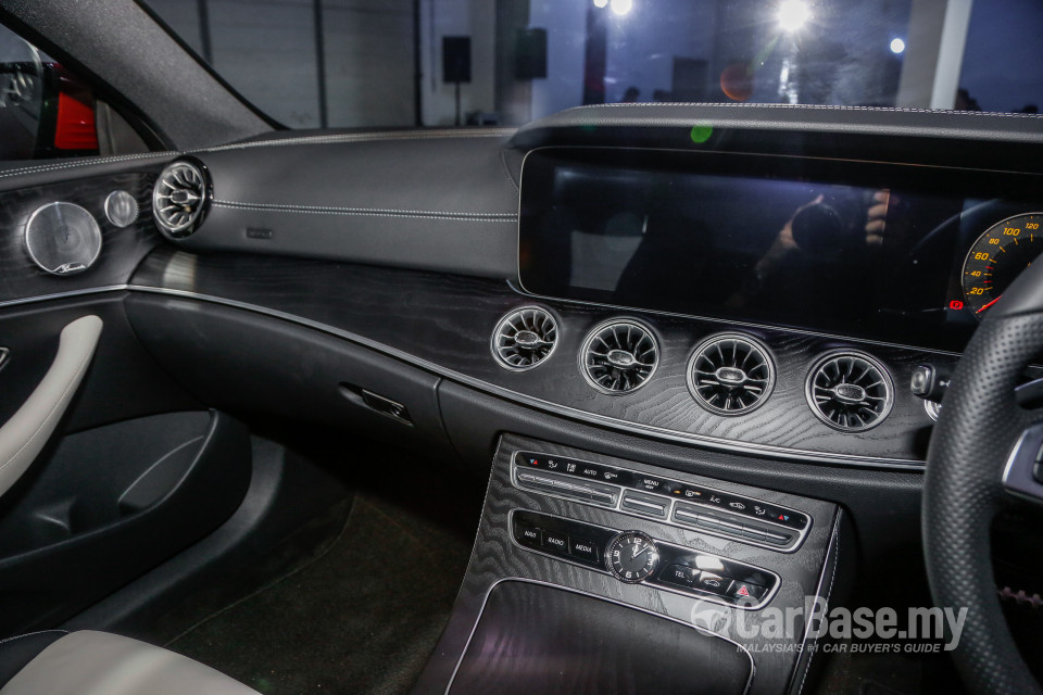 Mercedes-Benz E-Class Coupe C238 (2017) Interior