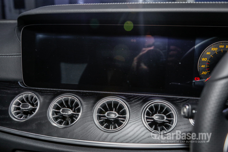 Mercedes-Benz E-Class Coupe C238 (2017) Interior