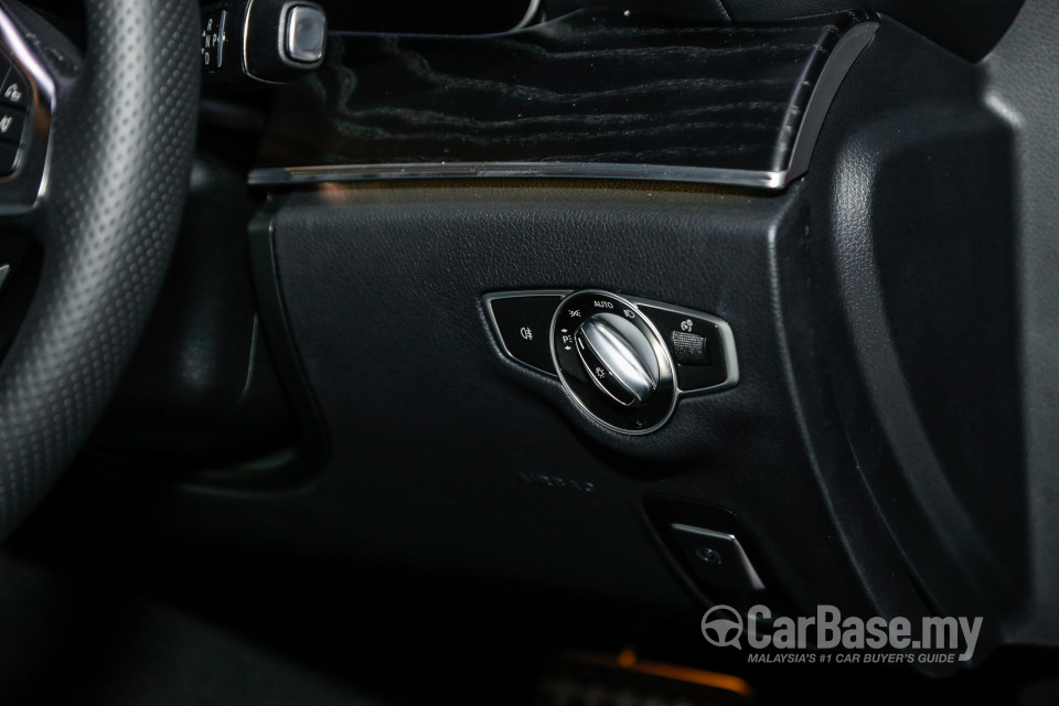 Mercedes-Benz E-Class Coupe C238 (2017) Interior