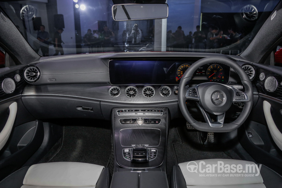 Mercedes-Benz E-Class Coupe C238 (2017) Interior