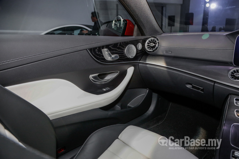 Mercedes-Benz E-Class Coupe C238 (2017) Interior