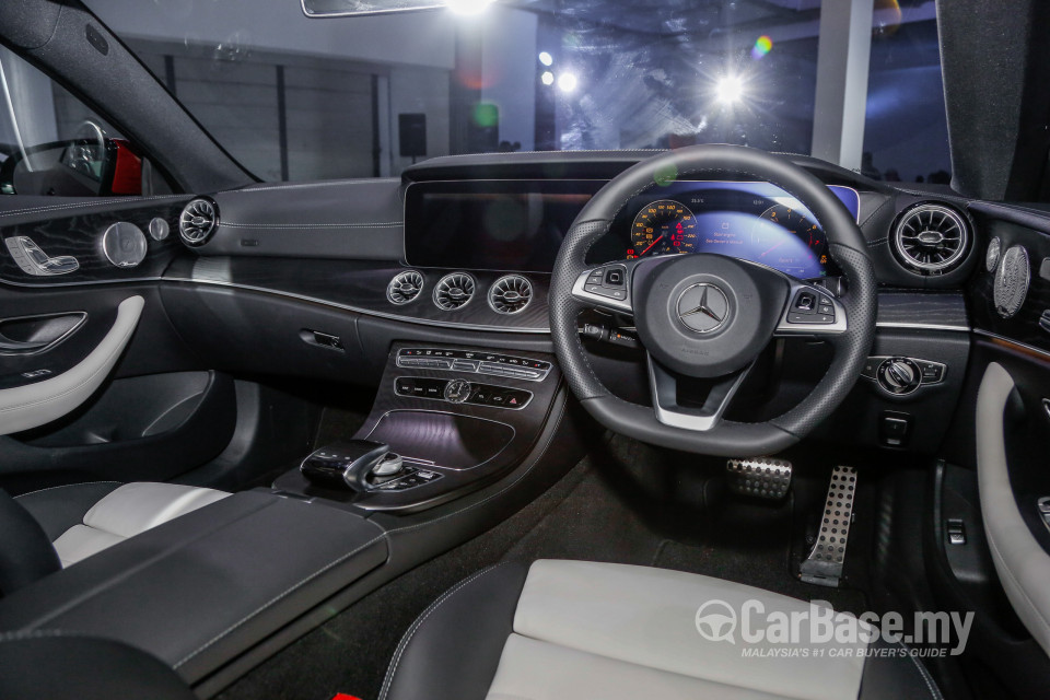Mercedes-Benz E-Class Coupe C238 (2017) Interior