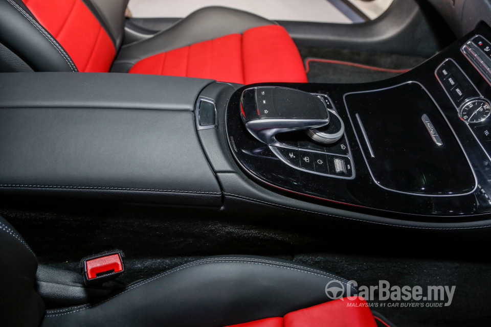 Mercedes-Benz E-Class Coupe C238 (2017) Interior