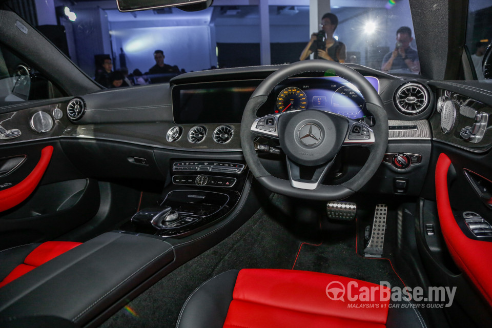 Mercedes-Benz E-Class Coupe C238 (2017) Interior