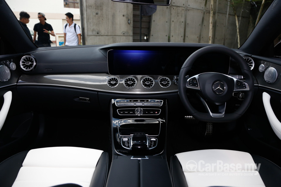 Mercedes-Benz E-Class Coupe C238 (2017) Interior
