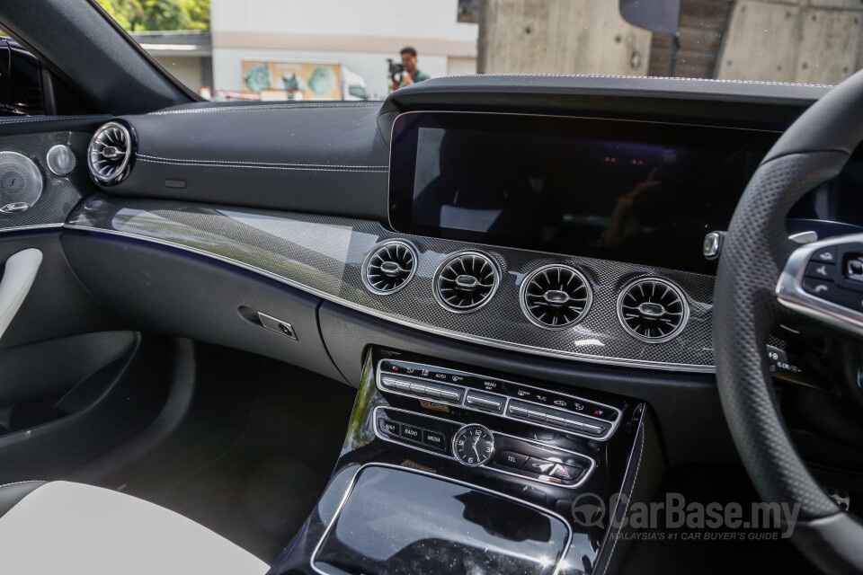 Audi A4 B9 (2016) Interior