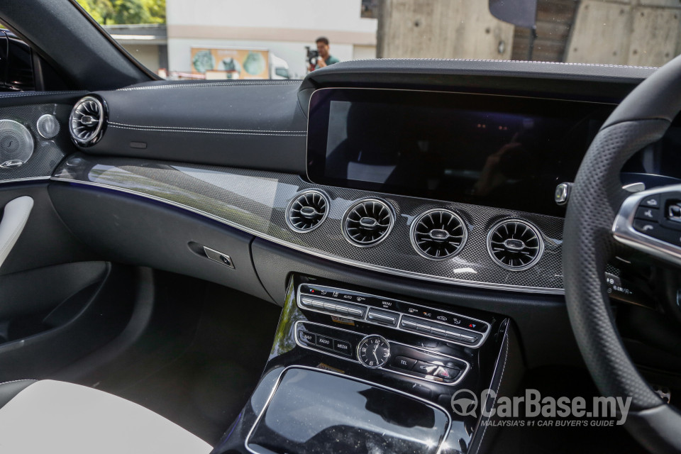 Mercedes-Benz E-Class Coupe C238 (2017) Interior