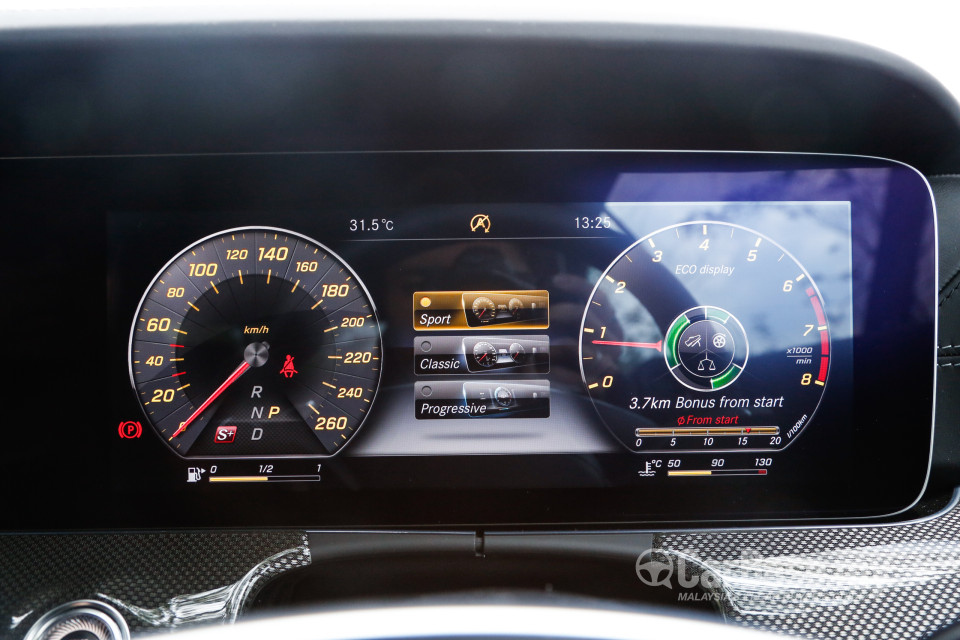 Mercedes-Benz E-Class Coupe C238 (2017) Interior