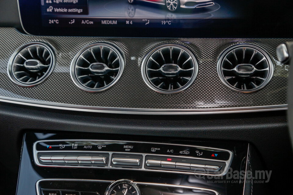 Chevrolet Cruze J300 (2012) Interior