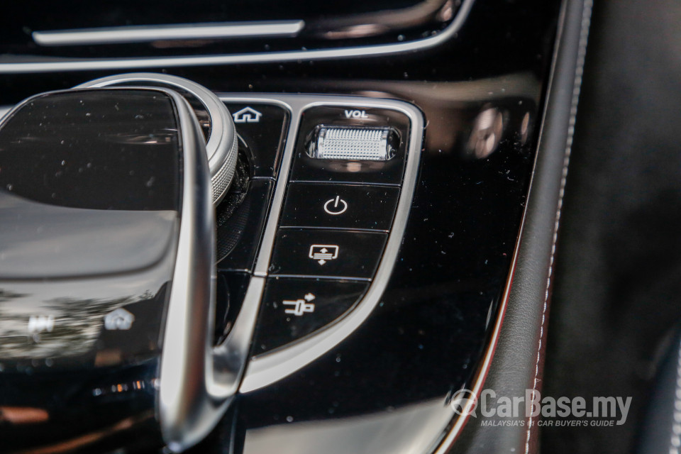 Mercedes-Benz E-Class Coupe C238 (2017) Interior
