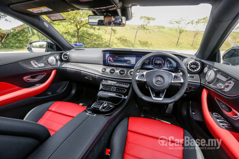 Mercedes-Benz E-Class Coupe C238 (2017) Interior