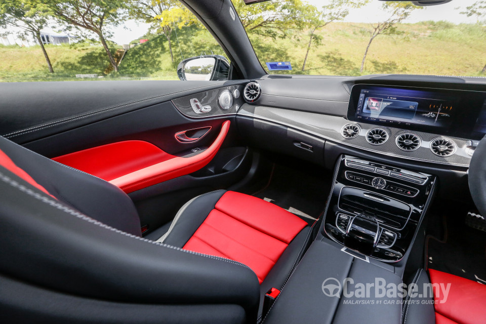 Mercedes-Benz E-Class Coupe C238 (2017) Interior