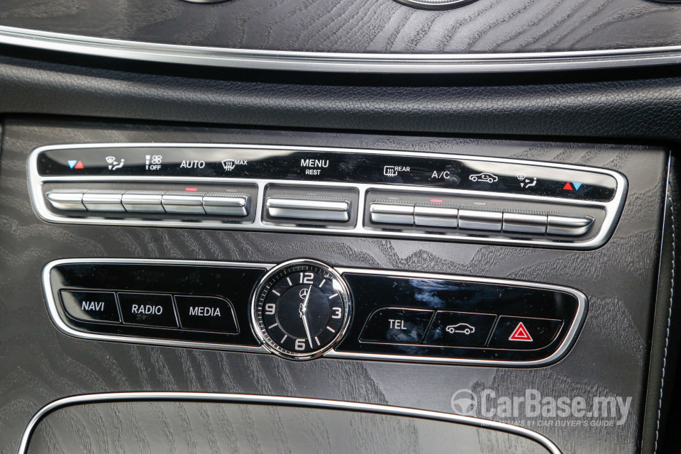 Mercedes-Benz E-Class Coupe C238 (2017) Interior