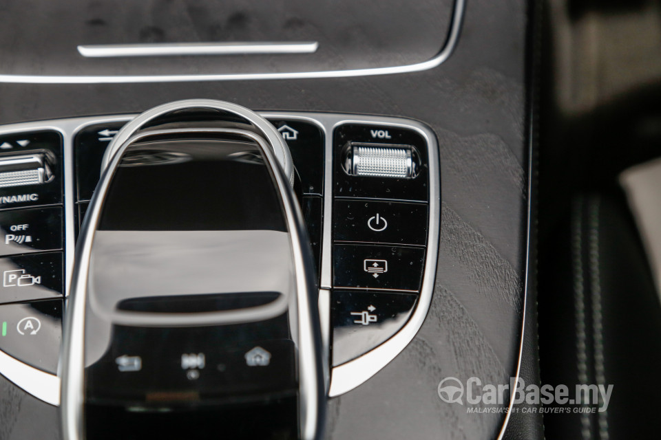 Mercedes-Benz E-Class Coupe C238 (2017) Interior