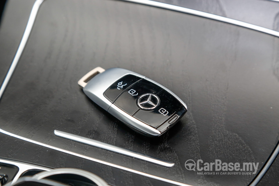 Mercedes-Benz E-Class Coupe C238 (2017) Interior
